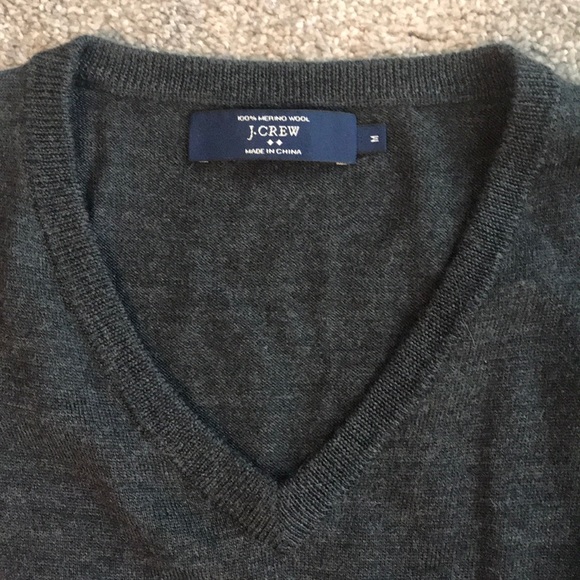 Jcrew merino wool vneck sweater size M charcoal - Picture 2 of 3